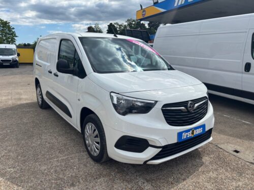 2020/70 VAUXHALL COMBO 1.5 2300 SPORTIVE L2 H1 100 BHP *** DRIVE AWAY TODAY ***