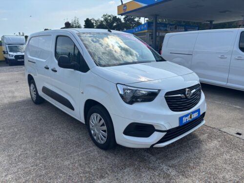 2020/70 VAUXHALL COMBO 1.5 2300 SPORTIVE L2 H1 100 BHP *** DRIVE AWAY TODAY ***