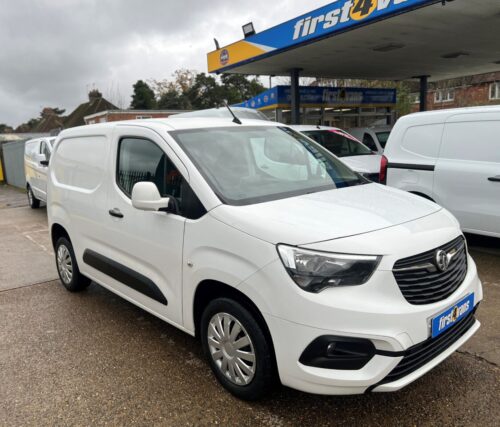2021/70 VAUXHALL COMBO 1.5 2300 SPORTIVE L1 H1 100 BHP  ** GREAT SPEC **