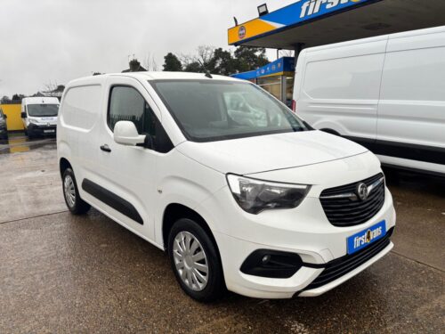 2021/70 VAUXHALL COMBO 1.5 2300 SPORTIVE L1 H1 100 BHP  ** SAME DAY DRIVE-AWAY **