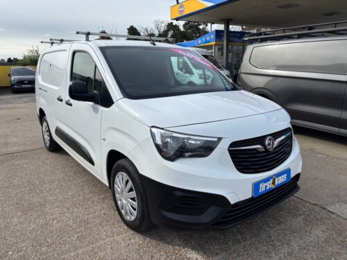 2019/69 VAUXHALL COMBO 1.6 2300 EDITION L2 H1 100 BHP ** SAME DAY DRIVE-AWAY **