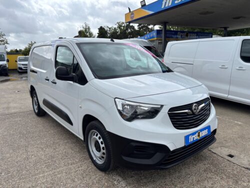 2024/24 VAUXHALL COMBO 1.5 2300 PRIME L2 100 BHP  ** SAME DAY DRIVE-AWAY **