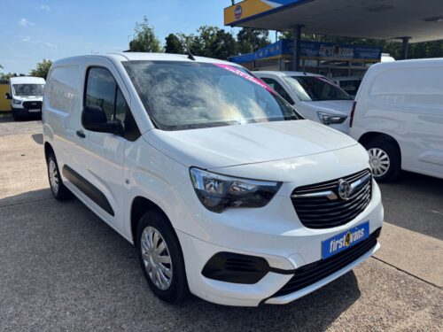 2020/70 VAUXHALL COMBO 1.5 2300 SPORTIVE L1 100 BHP  ** SAME DAY DRIVE-AWAY **